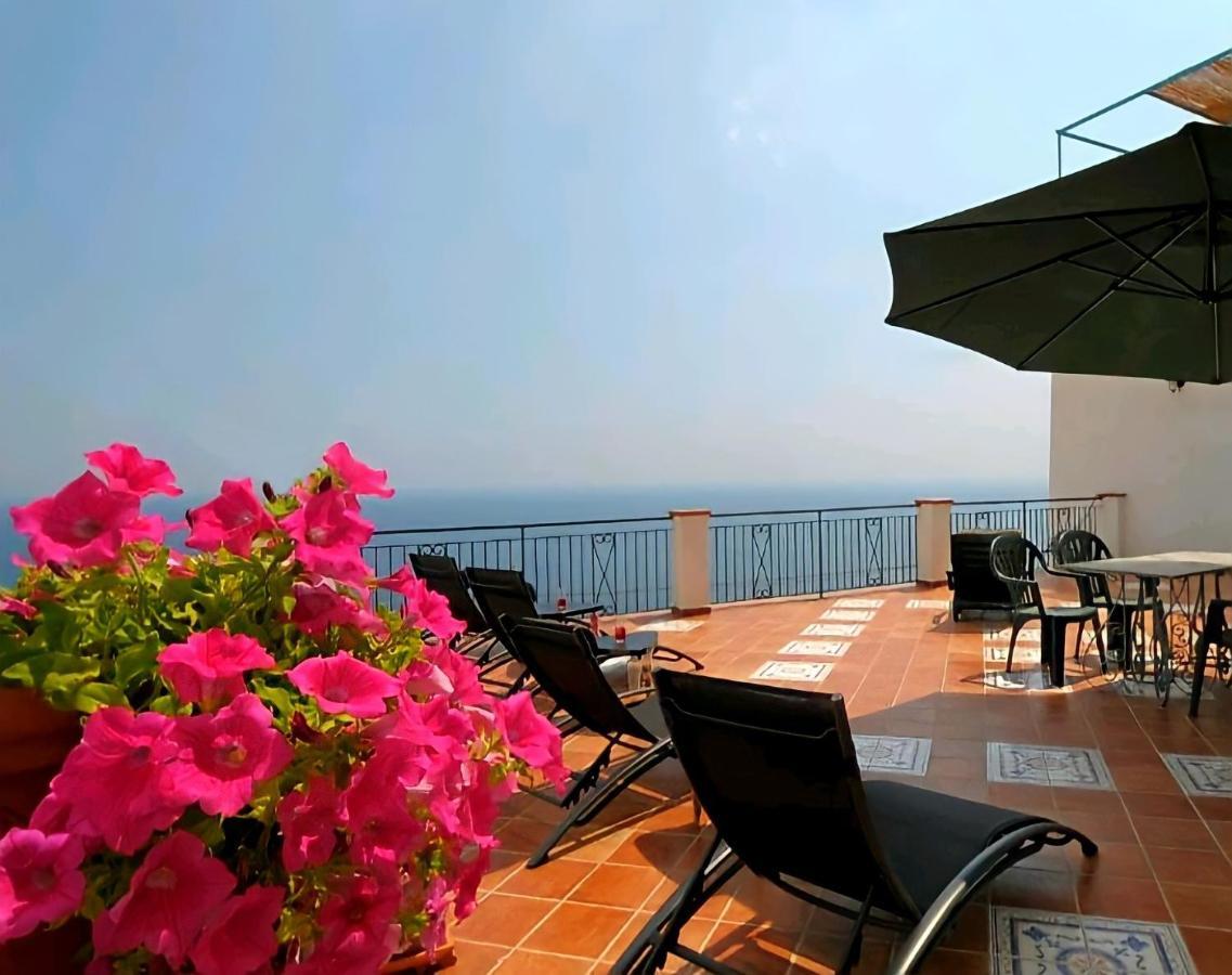 Terrazza Di Rosa - Sea View Villa Băile Herculane Dış mekan fotoğraf